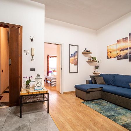 Little Diamond - City Centre Apartment Cagliari Luaran gambar