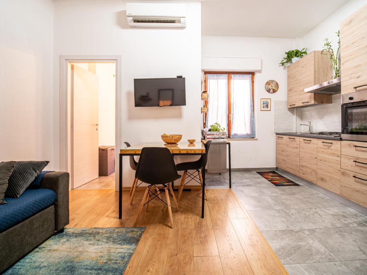 Little Diamond - City Centre Apartment Cagliari Luaran gambar