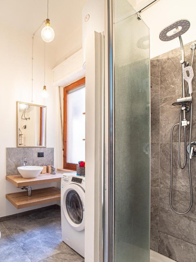 Little Diamond - City Centre Apartment Cagliari Luaran gambar