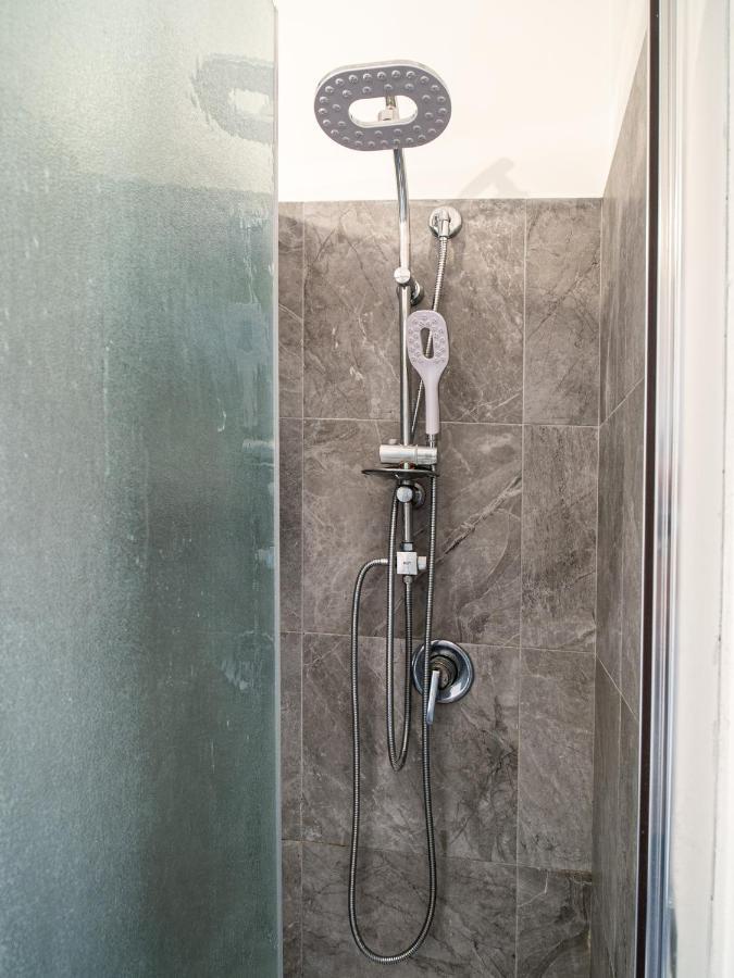 Little Diamond - City Centre Apartment Cagliari Luaran gambar