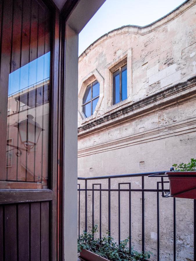 Little Diamond - City Centre Apartment Cagliari Luaran gambar